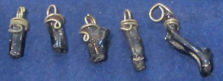 COLGANTE AZABACHE (1)